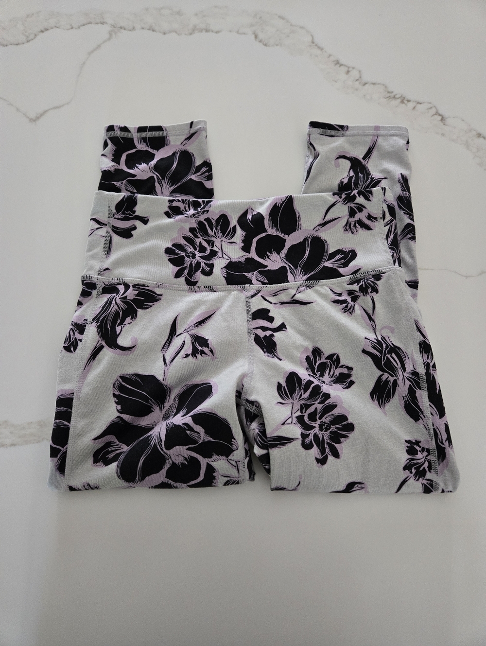 Athleta Cropped Leggings